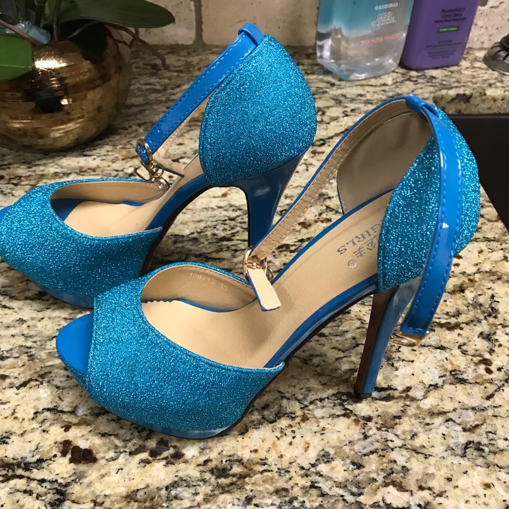 Beautiful bright blue heels